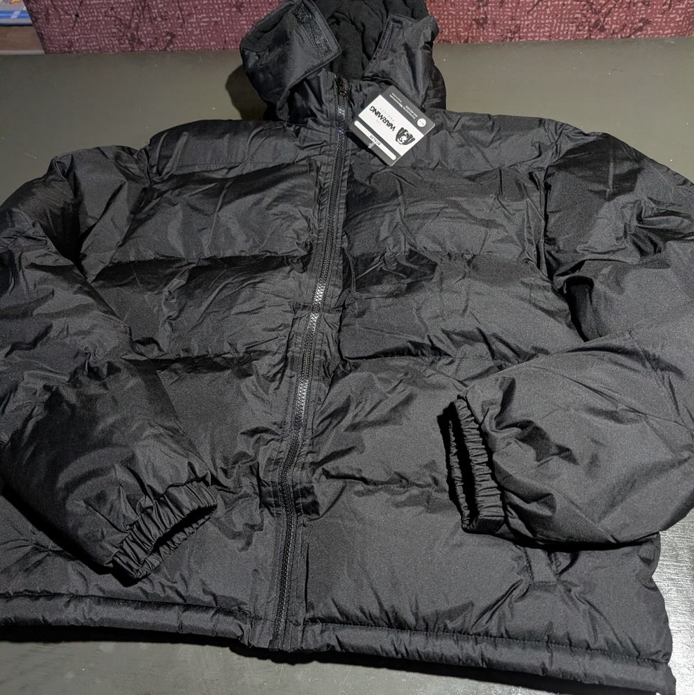 The Warming Project Size Large Adult Black Puffer Coat NWT